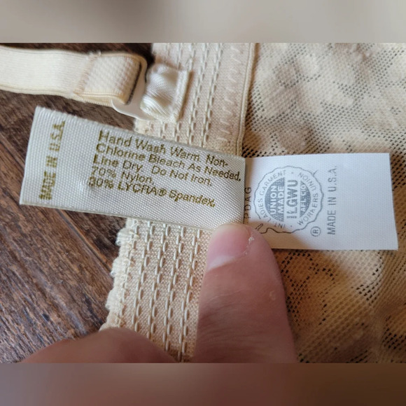 RARE Vintage Victorias Secret Lace Corset Bustier – ILGWU Gold Tag | Made in USA - Picture 7 of 7